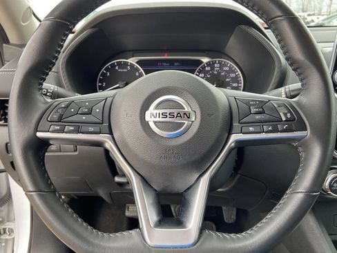 Used 2023 Nissan Sentra SV image 34