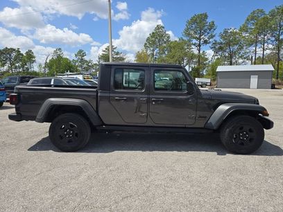 Used 2024 Jeep Gladiator Sport