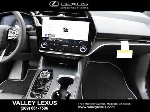 New 2026 Lexus RZ 350e image 8
