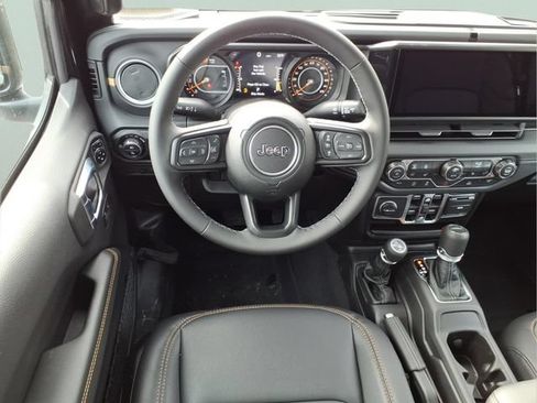 New 2026 Jeep Gladiator Sport AWD/4WD image 10