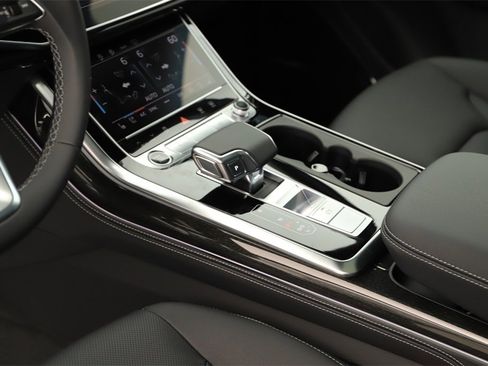 New 2025 Audi Q7 3.0T Premium Plus image 17