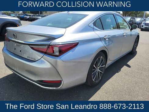 Used 2025 Lexus ES 300h w/ Premium Package FWD image 8