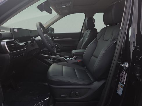 New 2025 Kia Telluride S image 26