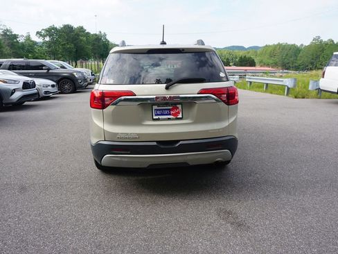 Used 2017 GMC Acadia SLE FWD image 19