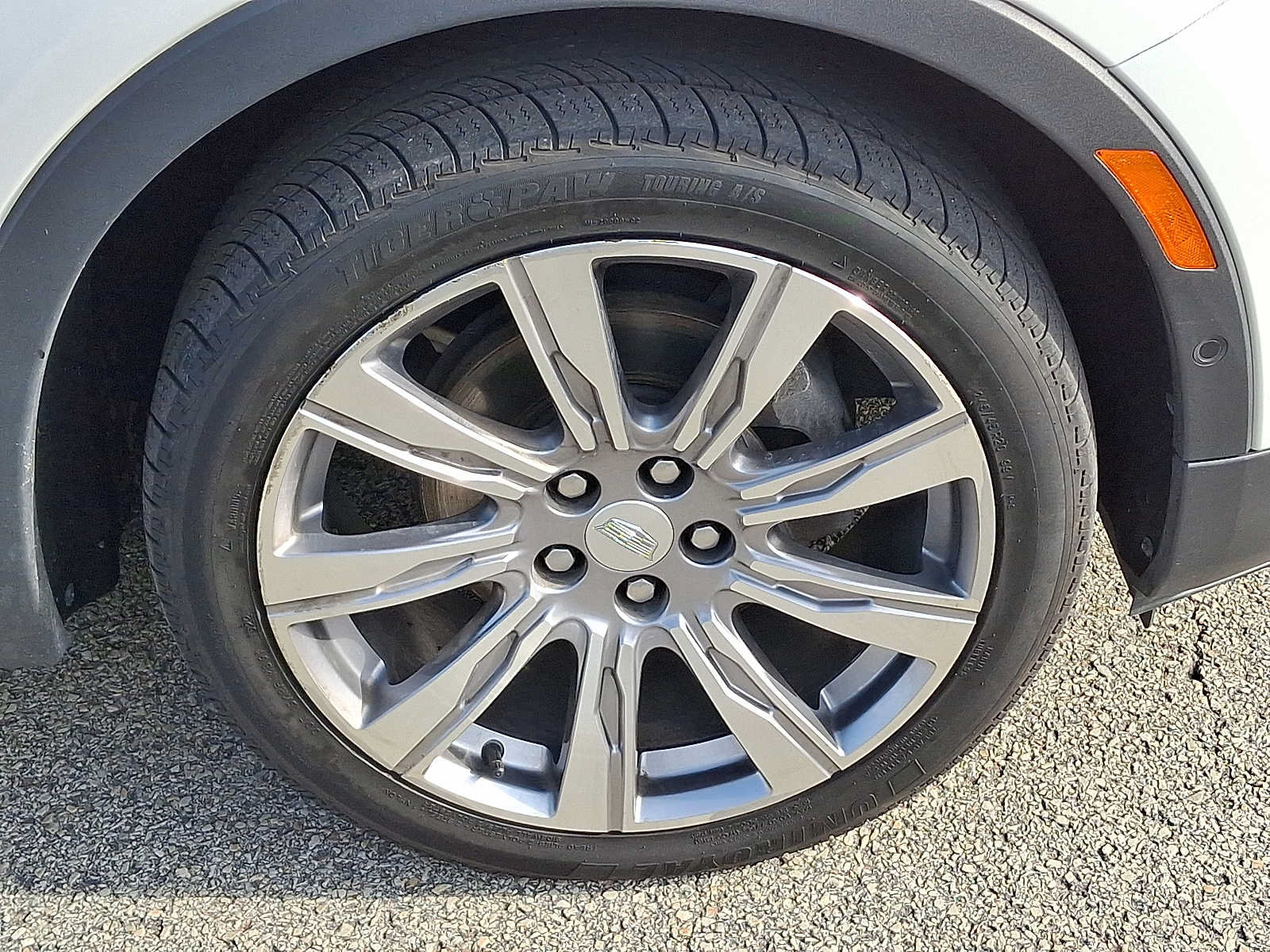 Used 2019 Cadillac XT4 Premium Luxury w/ Enhanced Visibility Package AWD/4WD image 8