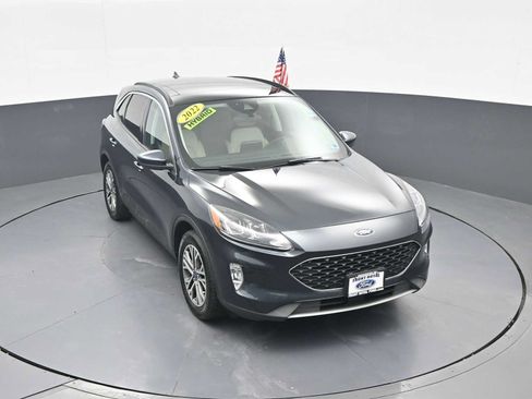 Certified 2022 Ford Escape SEL w/ Technology Package AWD/4WD image 28