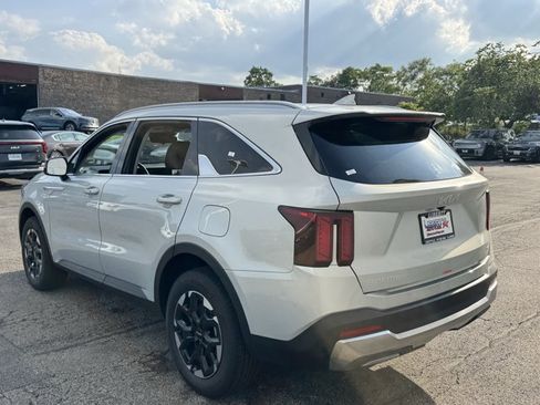 New 2026 Kia Sorento S AWD/4WD image 22