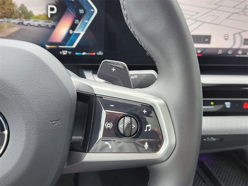 Certified 2025 BMW 530i xDrive w/ M Sport Package image 20