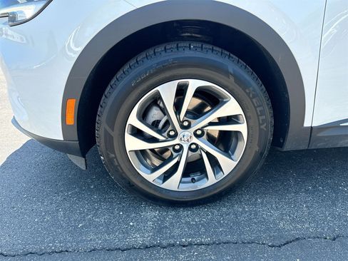 Used 2023 Buick Envision Essence image 26