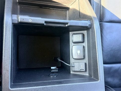 Used 2012 Honda Pilot Touring image 19