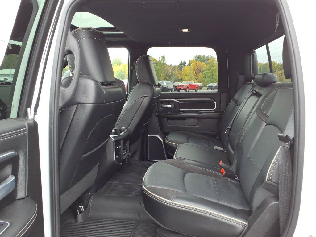 Used 2024 RAM 2500 Laramie w/ Night Edition AWD/4WD image 11