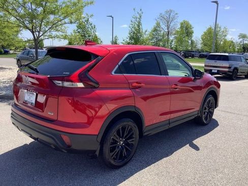 Used 2024 Mitsubishi Eclipse Cross LE AWD/4WD image 4