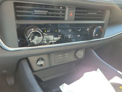 New 2026 Nissan Rogue S image 24