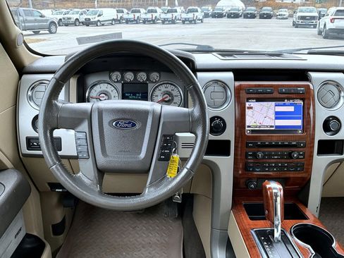 Used 2010 Ford F150 Lariat image 14