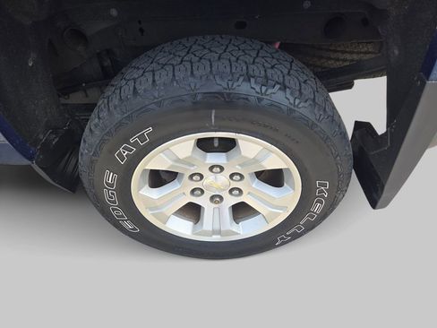 Used 2018 Chevrolet Silverado 1500 LT w/ All Star Edition AWD/4WD image 31