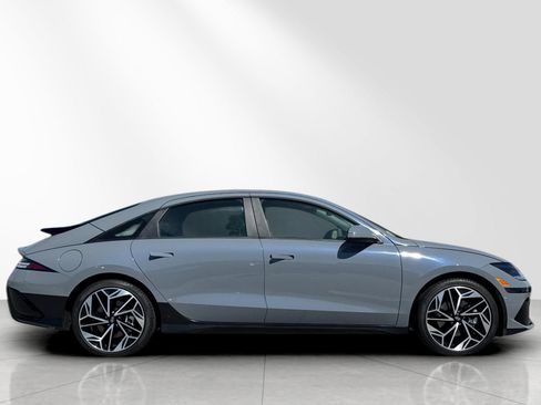 Used 2024 Hyundai Ioniq 6 SEL RWD image 3