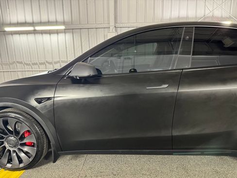 Used 2024 Tesla Model Y Performance AWD/4WD image 15