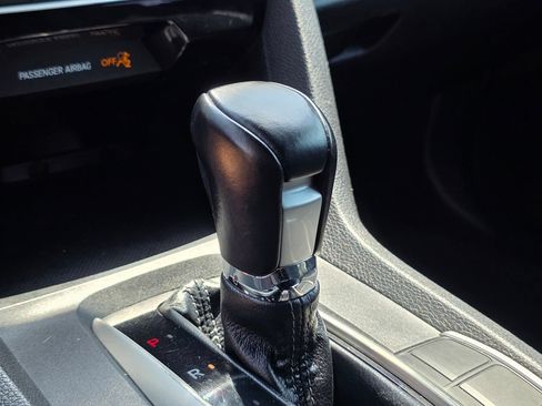 Used 2020 Honda Civic Sport image 38