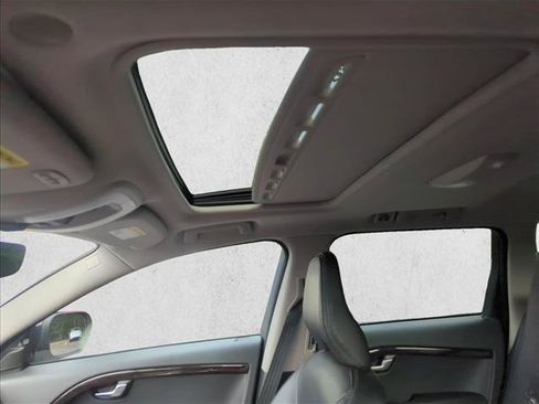 Used 2016 Volvo XC70 T5 Platinum w/ Climate Package FWD image 22