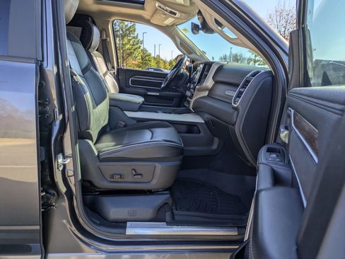 Used 2019 RAM 2500 Laramie image 40