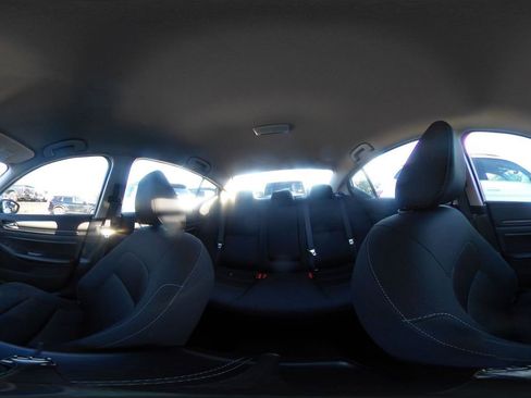 Used 2025 Nissan Altima 2.5 SV FWD image 42
