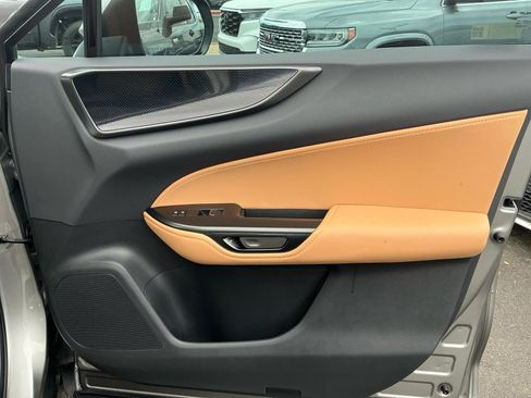 Used 2025 Lexus NX 250 FWD image 16