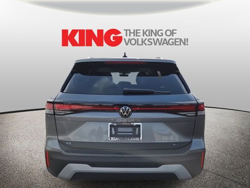 New 2026 Volkswagen Tiguan SE image 4