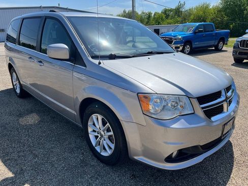 Used 2018 Dodge Grand Caravan SXT FWD image 9