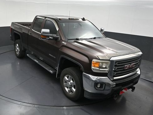 Used 2016 GMC Sierra 2500 SLE w/ SLE Preferred Package AWD/4WD image 21
