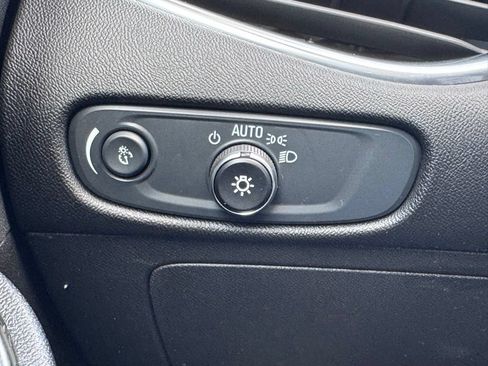 Used 2024 Chevrolet Malibu LT FWD image 35