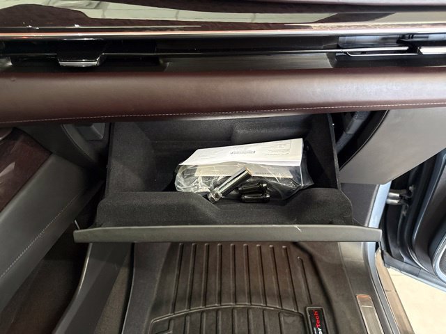 Used 2022 Cadillac Escalade ESV Premium Luxury Platinum AWD/4WD image 60