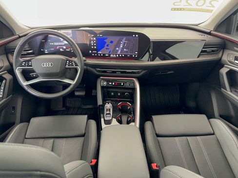 Used 2025 Audi Q5 Premium Plus w/ Premium Plus AWD/4WD image 17