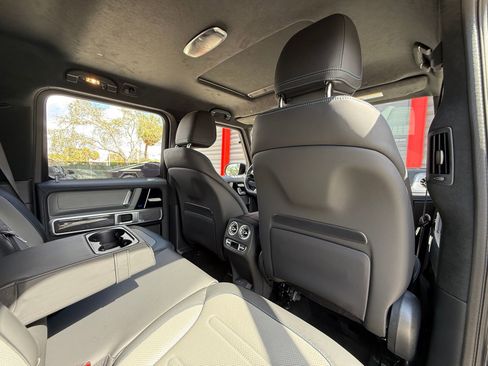 Used 2025 Mercedes-Benz G 580 w/ EQ Technology image 17