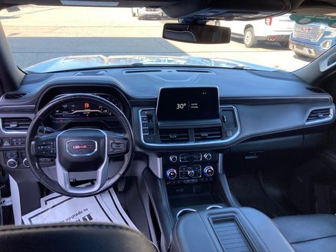 Certified 2022 GMC Yukon XL SLT w/ SLT Luxury Package image 19