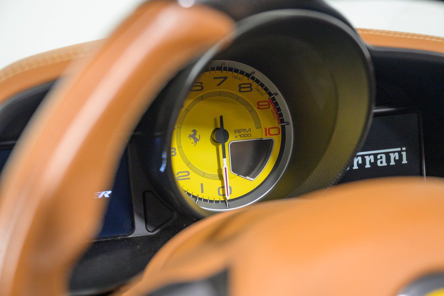 Used 2015 Ferrari 458 Spider RWD image 46