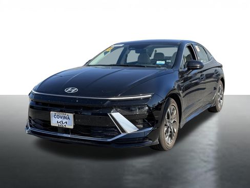 Used 2025 Hyundai Sonata SEL FWD image 4