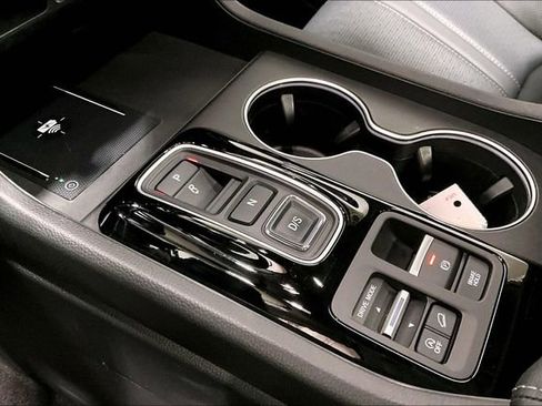 Used 2025 Honda Pilot Elite image 11