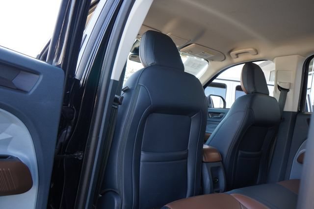 Used 2023 Ford Maverick Lariat FWD image 27