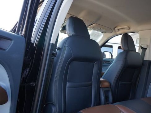 Used 2023 Ford Maverick Lariat FWD image 27