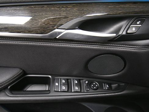 Used 2017 BMW X5 xDrive35i image 12