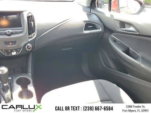 Used 2019 Chevrolet Cruze LS w/ LS Convenience Package image 17