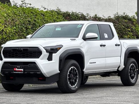 New 2026 Toyota Tacoma TRD Off-Road image 8