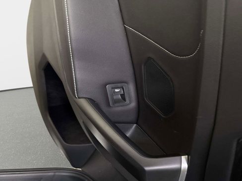 Certified 2024 Volkswagen Tiguan SE image 12