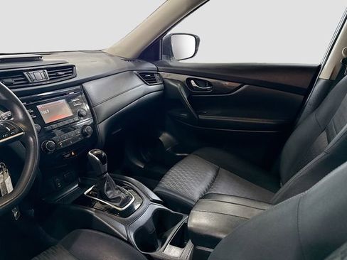 Used 2017 Nissan Rogue S image 22