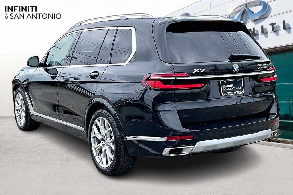 Used 2025 BMW X7 xDrive40i w/ Climate Comfort Package AWD/4WD image 16
