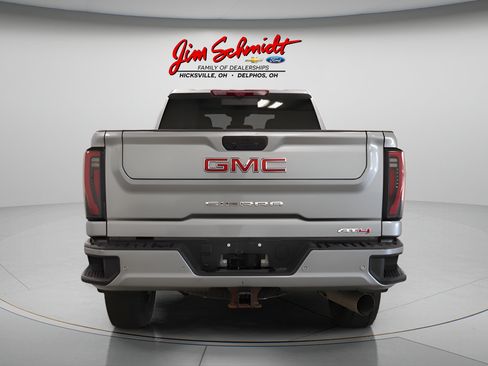 Used 2024 GMC Sierra 2500 AT4 w/ AT4 Premium Plus Package AWD/4WD image 5