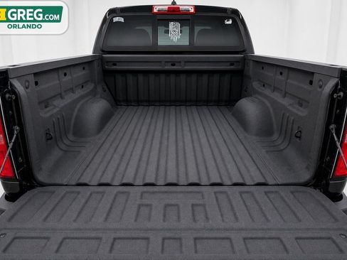 Used 2021 Chevrolet Colorado Z71 w/ Safety Package RWD image 18