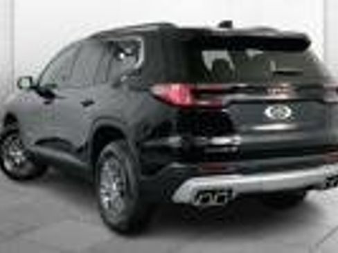 Used 2025 GMC Acadia Elevation image 2