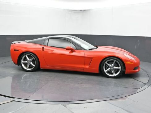 Used 2012 Chevrolet Corvette Coupe RWD image 3