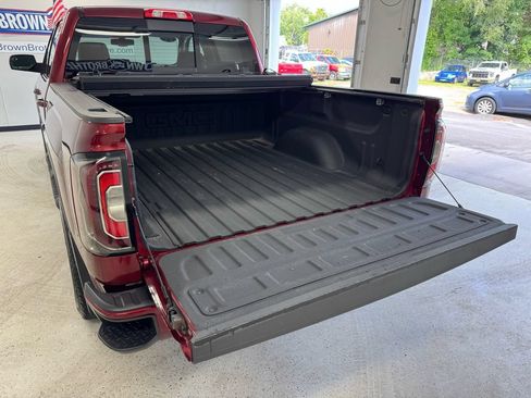 Used 2017 GMC Sierra 1500 SLT AWD/4WD image 9